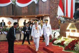 Khofifah-Emil Paparkan 10 Program Cepat untuk 100 Hari Pertama, Fokus Stabilitas Ekonomi dan Infrastruktur