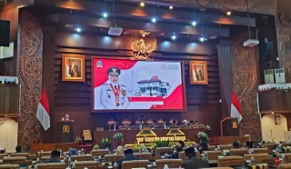 Fraksi PKB Soroti Pendapatan Jatim Anjlok, Gubernur Khofifah Beri Jawaban Menohok