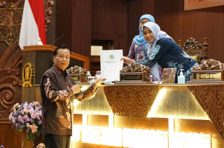 Pendapatan Jatim Tembus Rp29,8 Triliun, Fraksi Demokrat Apresiasi tapi Minta Penjelasan Kesejahteraan