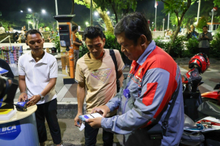 Tolak Digitalisasi Parkir, 600 Jukir di Surabaya Dibekukan