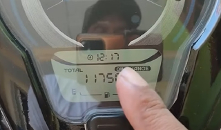 Sudah Ganti Oli Honda Scoopy tapi Indikator Oil Change Masih Nyala, Ini Cara Resetnya