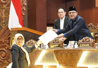 Tambah Reses dan Fasilitas DPRD Jatim, Golkar Minta Persetujuan Pemprov dan Kemendagri Dulu