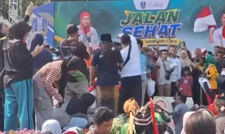 Jalan Sehat Pemprov Jatim Ricuh, Undian Umrah hingga Hadiah Elektronik Batal Dibagikan