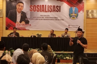 Eko Yunianto DPRD Jatim Ingatkan Bahaya Media Sosial bagi Anak