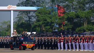 Presiden Prabowo Pimpin Upacara HUT Bhayangkara ke-80, Ini Pesan Tegasnya