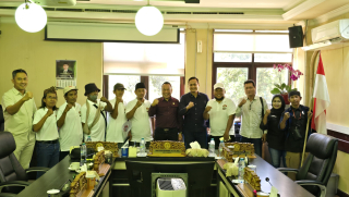 DPRD Surabaya Ajak Warga Kibarkan Bendera Merah Putih Sepanjang Agustus