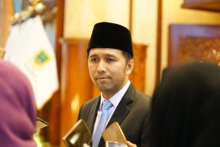 Wagub Emil Sebut Kasus Kematian Anak Down Syndrome di Surabaya Sensitif
