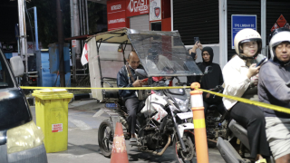 Antrean BBM Mengular di Jember, Pertamina Ungkap Dampak Geopolitik Global