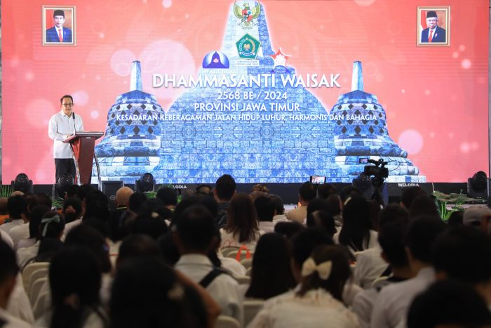 Pj. Gubernur Adhy Peringati Dhammasanti Waisak 2568 BE