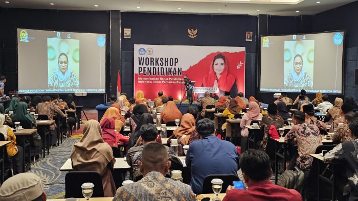 Anggota DPR RI, Puti Guntur Soekarno