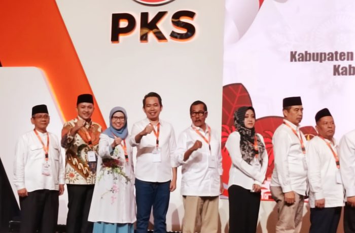 PKS Serahkan Dukungan B1-KWK, Gus Fawait Siap Berantas Kemiskinan di Jember