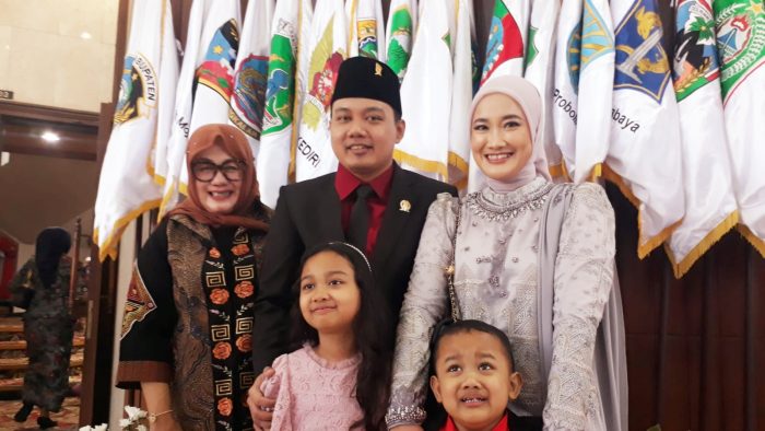 Fuad Bernadi, Anggota DPRD Jatim periode 2024-2029 usai dilantik, Sabtu (31/8/2024).