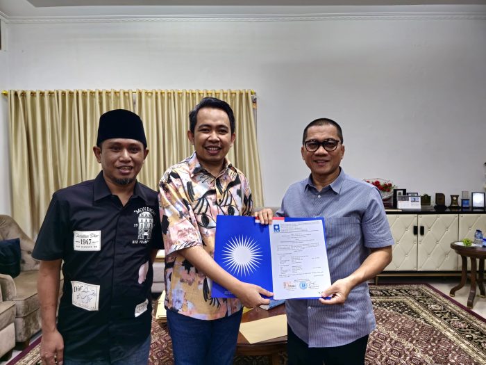 Gus Fawait terima surat keputusan dari DPP PAN untuk maju Pemilihan Bupati Jember 2024