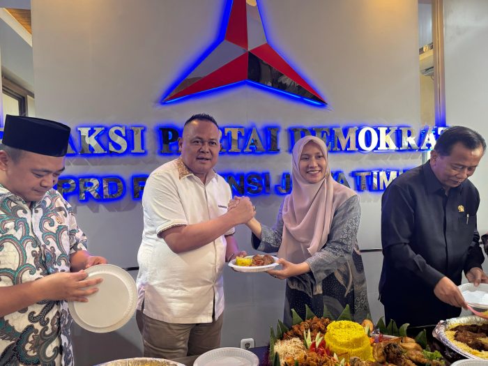 Fraksi Demokrat DPRD Jatim Doakan Khofifah-Emil Menang Pilgub dan Kawal Program 5 Tahun Mendatang