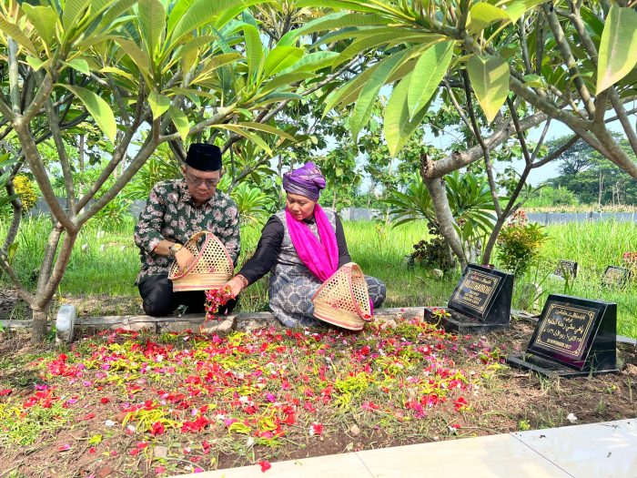 Calon Gubernur Jawa Timur nomor urut 1, Luluk Nur Hamidah, memulai hari yang penting dalam kontestasi Pemilihan Gubernur 2024 dengan sebuah langkah penuh makna.