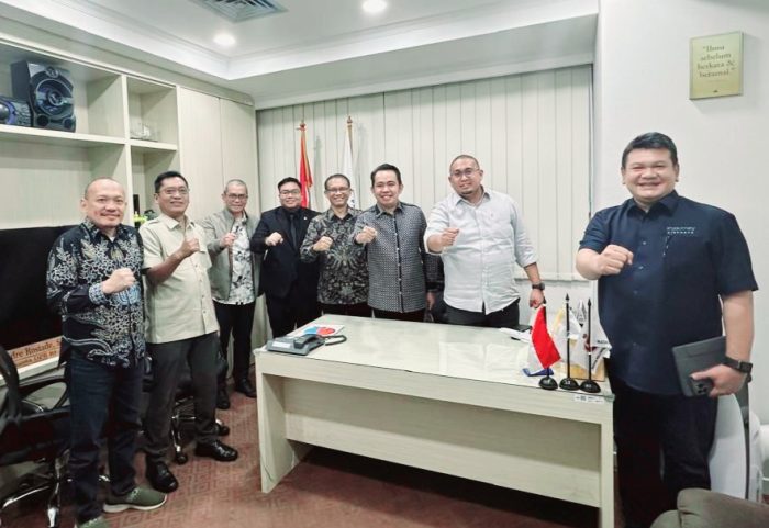Gus Fawait saat mendatangi Kantor DPR RI untuk bertemu Direktur Angkasa Pura dan Direktur Citilink serta Kementerian Perhubungan, Kamis (5/12). Gus Fawait for Lingkaran.net