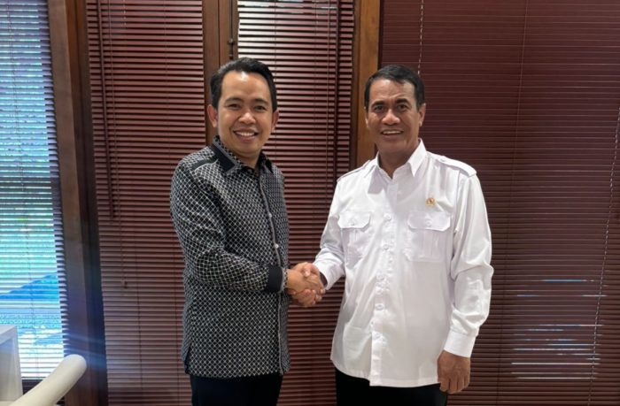 Gus Fawait, Bupati Jember terpilih saat menemui Menteri Pertanian Andi Amran Sulaiman di Jakarta, Jumat (6/12/2024).