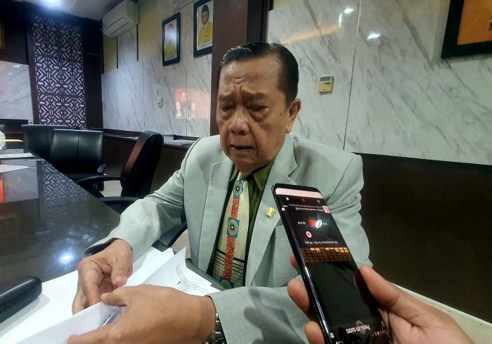 Hasan Irsyad, Juru Bicara Fraksi Partai Golkar DPRD Jatim saat ditemui usai rapat Paripurna, Senin (6/1/2025).
