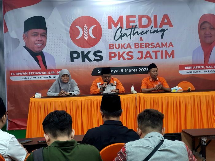 DPW PKS jatim menggelar Media Gathering dan buka bersama di kantornya Jl. Penjaringan Asri I No.5 Kecamatan Rungkut, Surabaya, Minggu (9/3/2025).