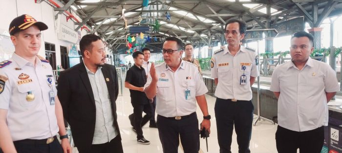 DPRD Jatim Sidak Kesiapan Arus Mudik di Stasiun Pasar Turi dan Terminal Bungurasih, Begini Hasilnya
