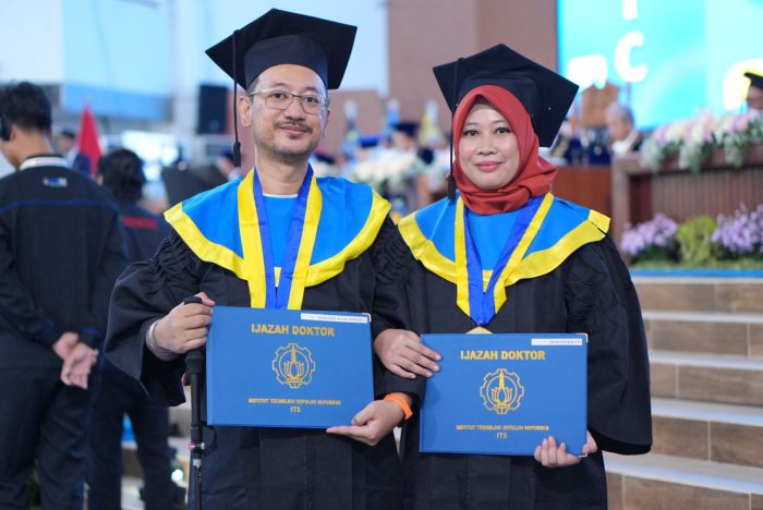 Cinta dan Cita-Cita Sejalan, Pasutri Ini Wisuda Doktor Bersama di ITS
