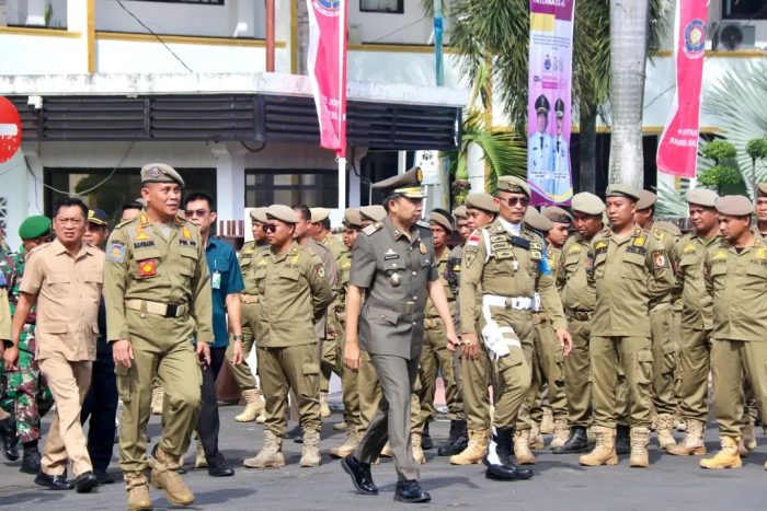 Cara Unik Bupati Jember Pilih Ngantor di Pelosok Desa Gunakan Tenda Sendiri, Ini Tujuannya