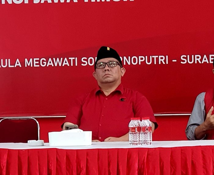 Plt) Ketua DPC PDI Perjuangan Surabaya, Yordan M Batara Goa