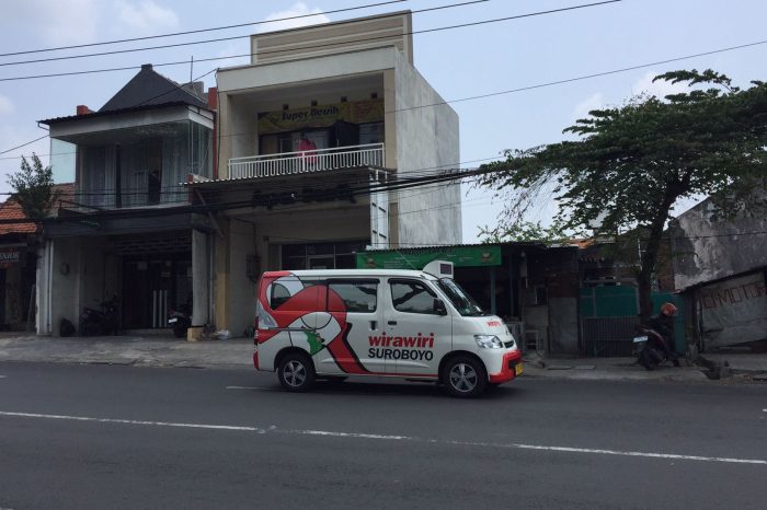Dikeluhkan Penumpang, Fasilitasi Transportasi Umum di Surabaya Perlu Perbaikan