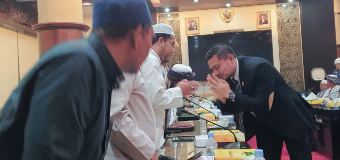 Anggota DPRD Jatim Puguh Wiji Pamungkas menerima Puluhan Ulama dan tokoh di Jawa Timur, Senin (2/6/2025).