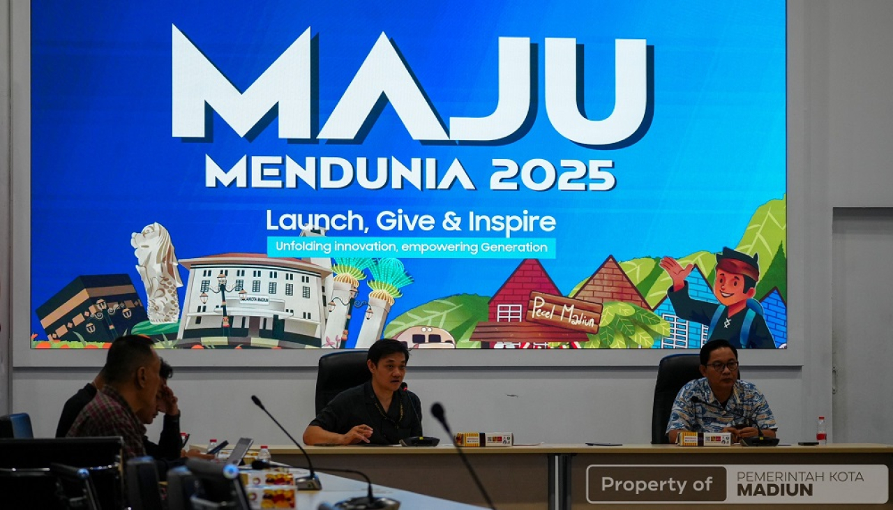 Dinas Kominfo Kota Madiun saat menggelar audiensi dengan Maju Hardware. (Foto: Kominfo Kota Madiun)