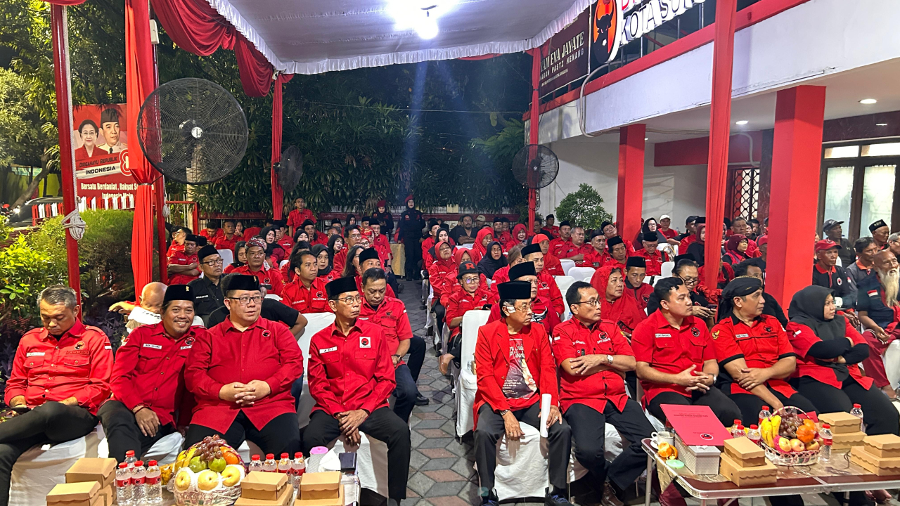 Pemutaran film dokumenter Kudatuli menjadi pembuka peringatan 29 tahun peristiwa Kudatuli 27 Juli 1996 yang digelar DPC PDI Perjuangan Kota Surabaya (Foto: Trisna Eka Aditya)