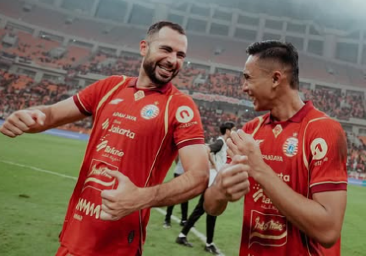 Jordi Amat debut manis di BRI Super League bersama Persija. (Foto: Instagram/jordiamat5)