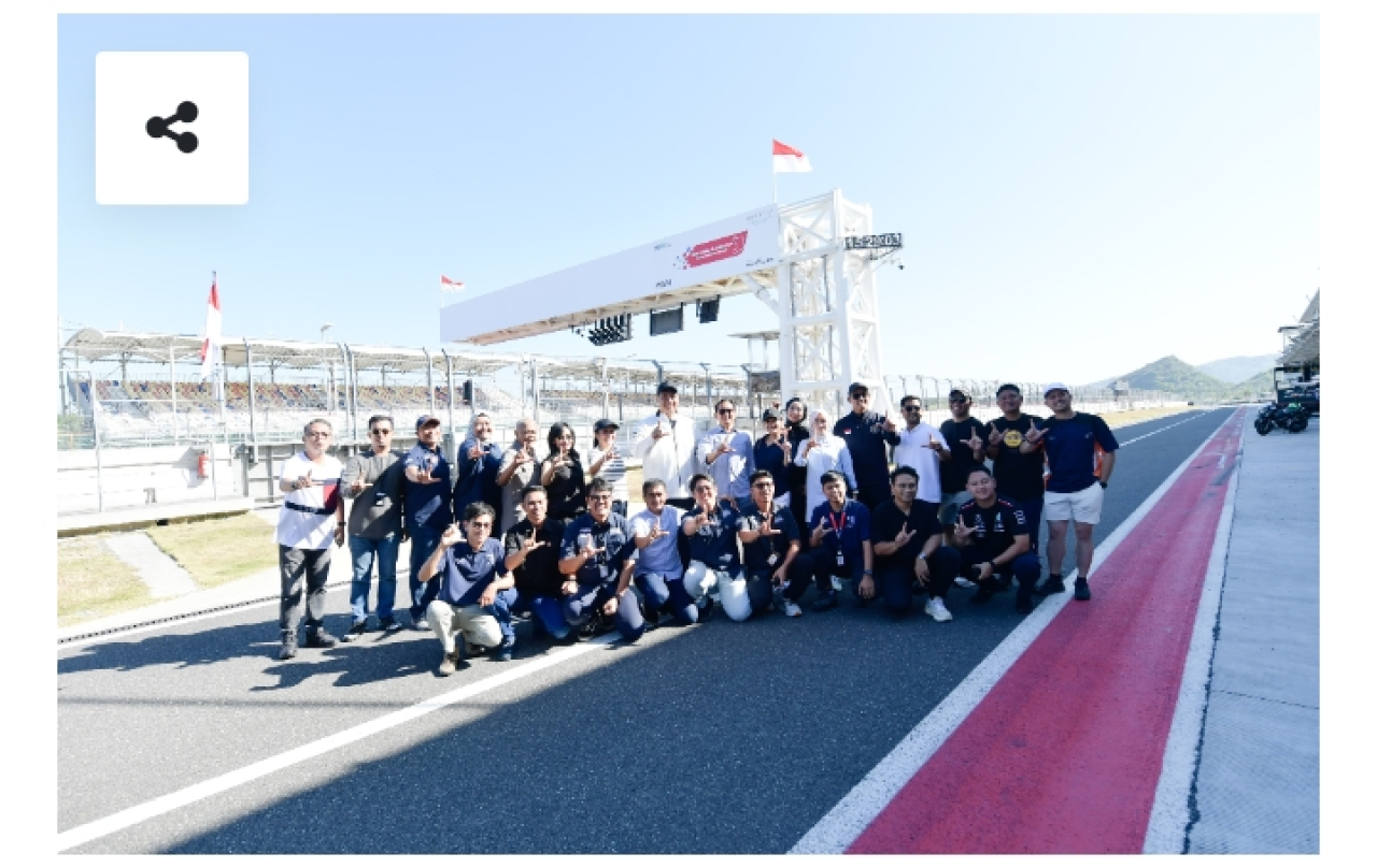 Menpora Dito Ariotedjo meninjau kesiapan Sirkuit Mandalika jelang MotoGP Indonesia 2025 (Foto: Humas Kemenpora/Infopublik.id)