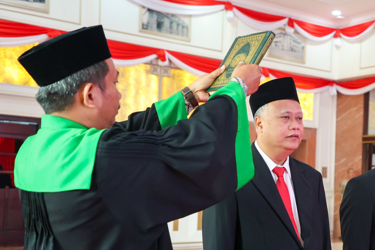 Lilik Arijanto dilantik sebagai Sekretaris Daerah / Sekda Surabaya. (Foto: Kominfo Surabaya)