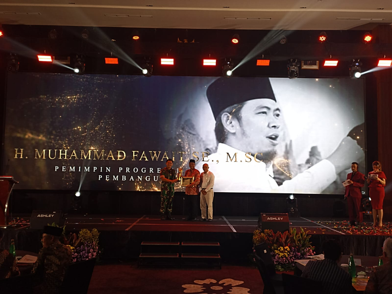 Bupati Jember Gus Fawait dinobatkan sebagai “Pemimpin Progresif dalam Pembangunan” (Progressive Leader in Humanistic Development).