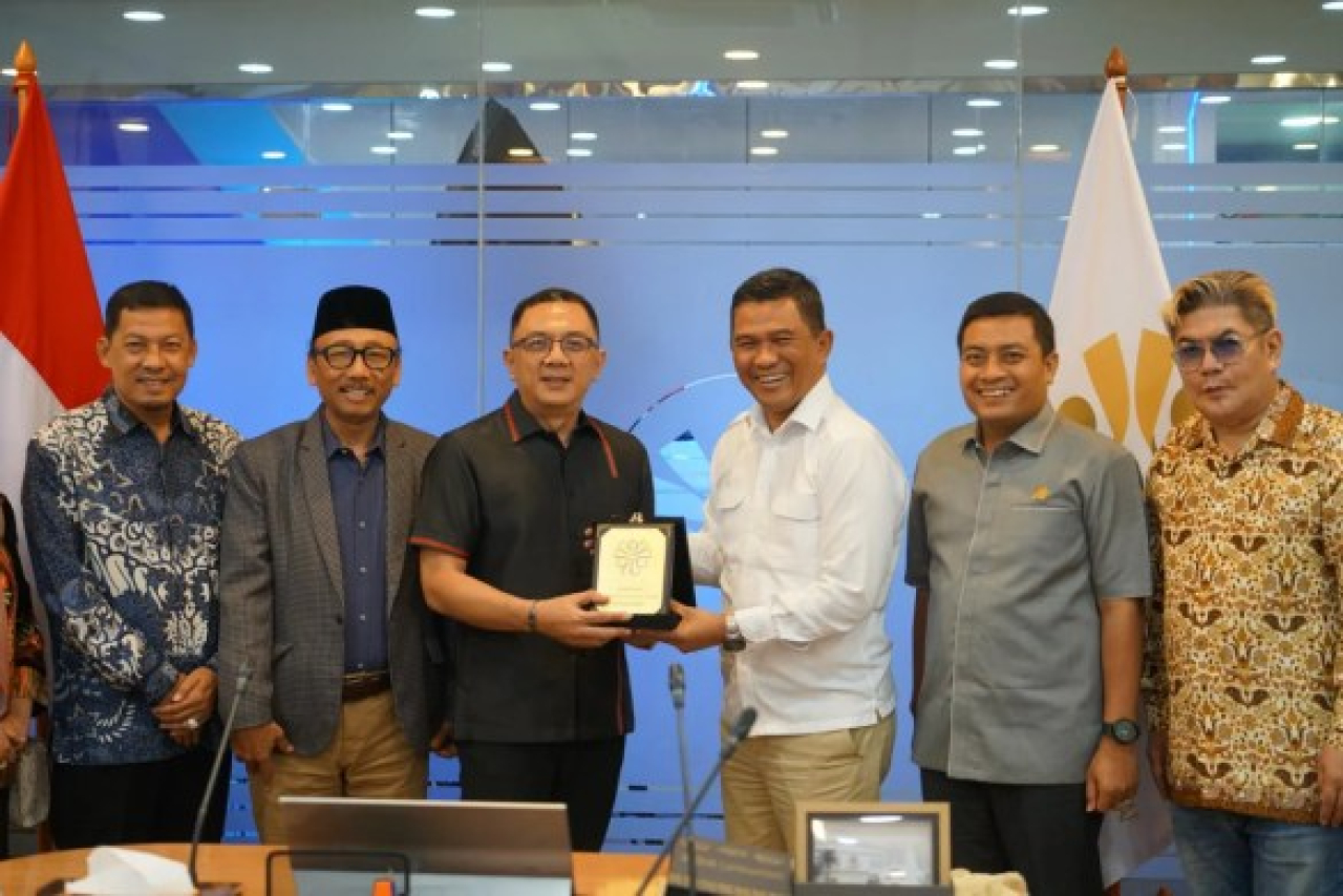 DPRD Jatim melakukan kegiatan Sharing dan Konsultasi dengan jajaran KemenP2MI di Jakarta, Selasa (21/10/2025). 