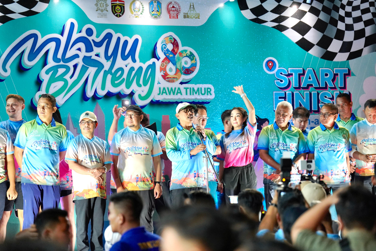 “Mlayu Bareng” yang digelar DPRD Jawa Timur dengan kegiatan olahraga bersama yang digelar di Kabupaten Ngawi, Jumat (31/10/2025). (Foto Humas DPRD Jawa Timur)