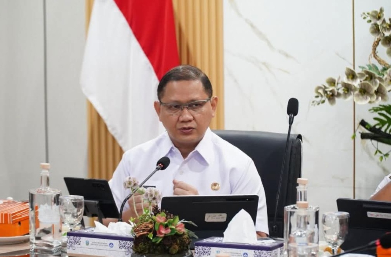 Kepala Dindik Jatim, Aries Agung Paewai