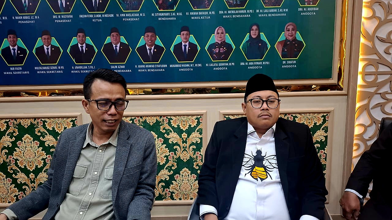 Fauzan Fuadi (kiri) dan Muhammad Ashari (kanan).