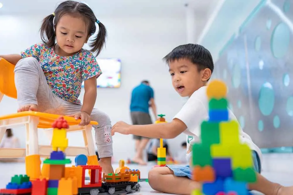 Maraknya kasus kekerasan di daycare dan mendesak penguatan pengawasan serta regulasi guna memastikan perlindungan maksimal bagi anak usia dini.