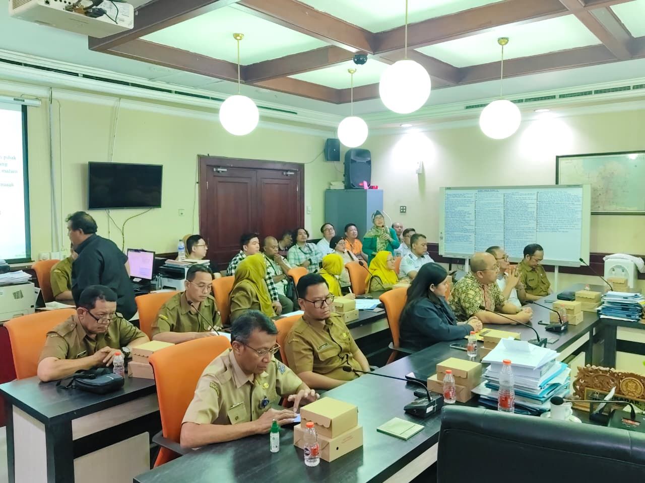 Rapat Dengar Pendapat di Komisi C DPRD Surabaya soal pembangunan PR Wulandaya Cahaya Lestari