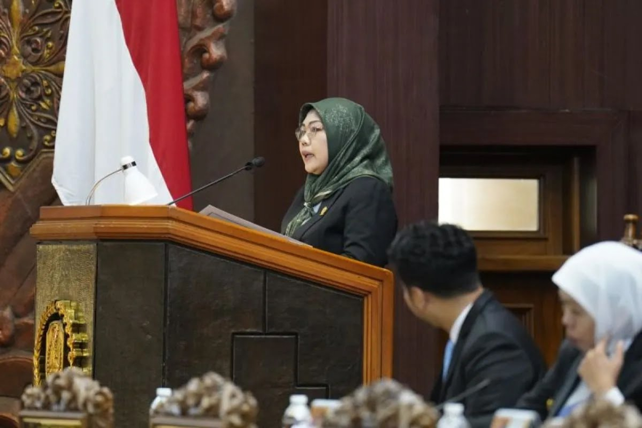 Hermin, juru bicara Fraksi Gerindra DPRD Jatim