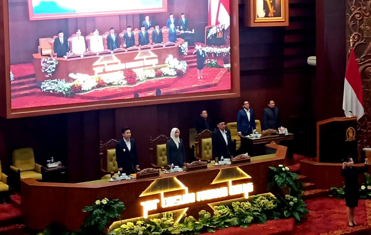 Suasana rapat Paripurna DPRD Jatim, Senin (15/6/2026).