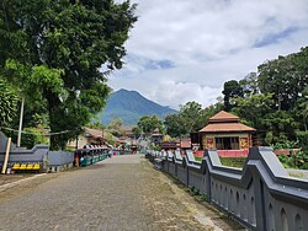 Pesarehan Gunung Kawi. (Wikipedia)