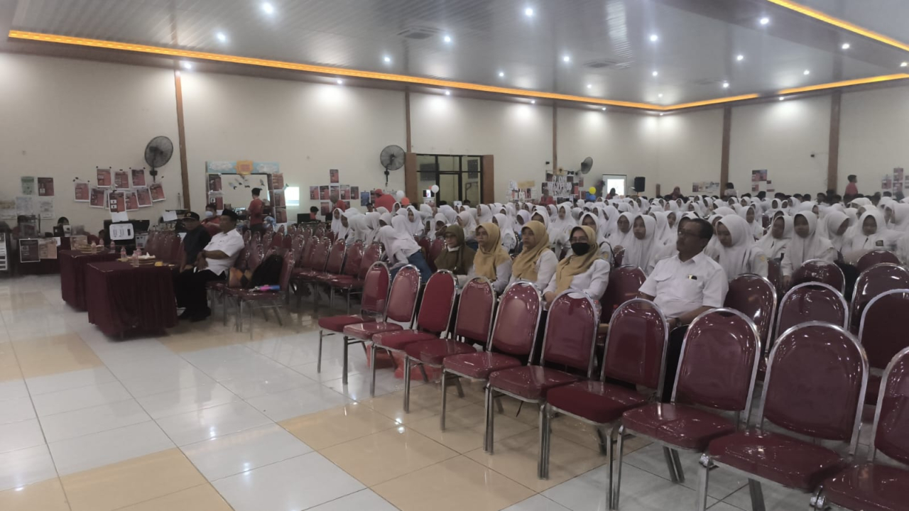 Para siswa SMAN 1 Sidayu yang mengikuti kegiatan talkshow remaja cerdas anti narkoba