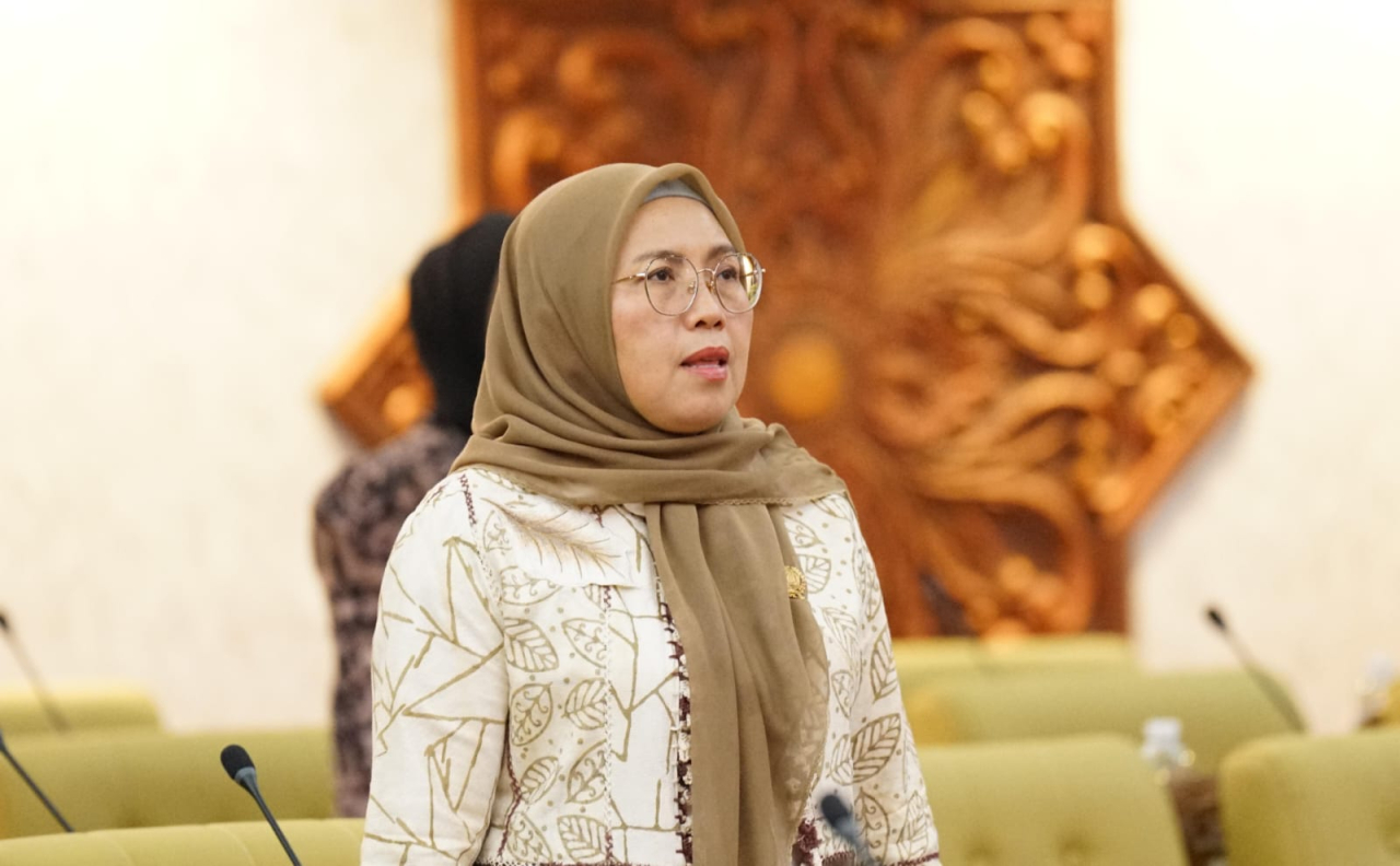 Juru Bicara Fraksi Partai Gerindra, Ro'aitu Nafif Laha