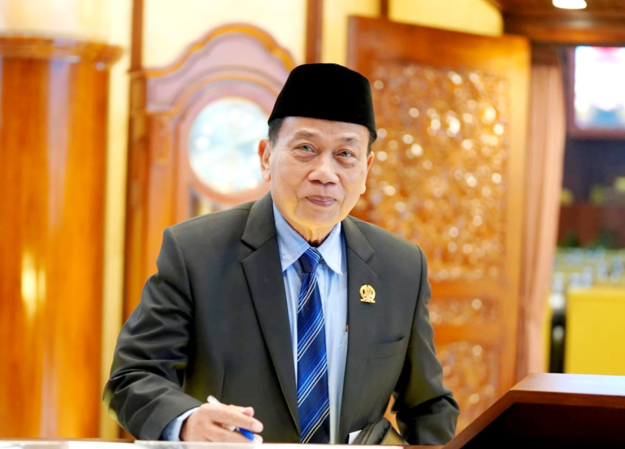 Rasiyo, juru bicara Fraksi Demokrat DPRD Jatim