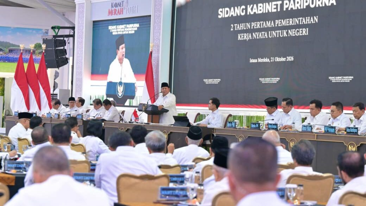 Presiden Prabowo saat membuka Sidang Kabinet Paripurna di Kompleks Istana Kepresidenan, Jakarta, Rabu (21/10/2026), bertepatan dengan dua tahun pemerintahan yang dipimpinnya.